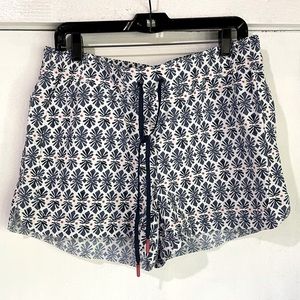 Women’s Vineyard Vines Performance Shorts Size M/L